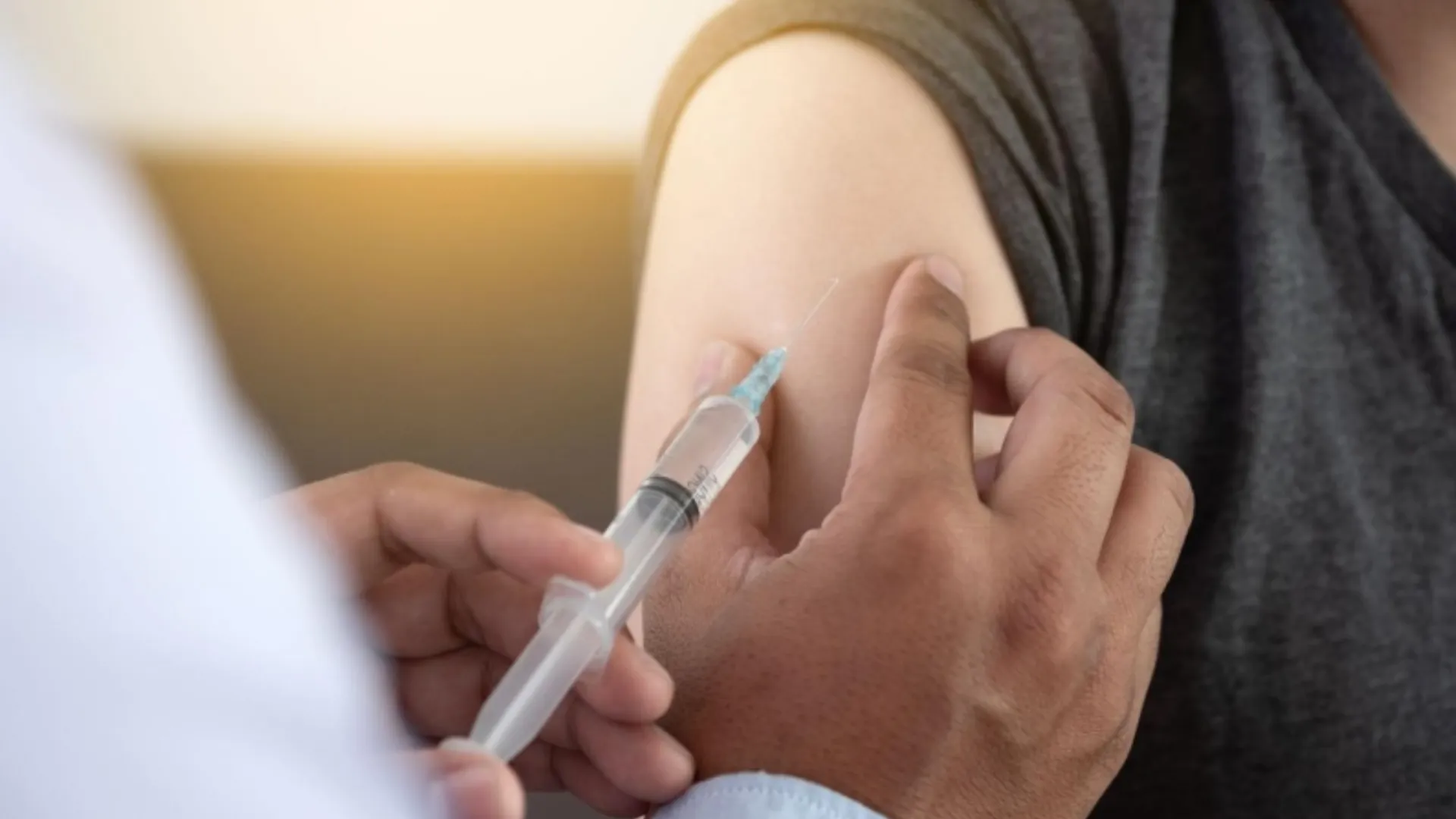 Lịch tiêm phòng dại chi tiết cho người từng bị động vật cắn