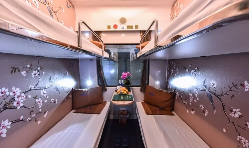 Không gian toa tàu ấm cúng tạo cảm giác thoải mái cho những chuyến đi xa năm 2026