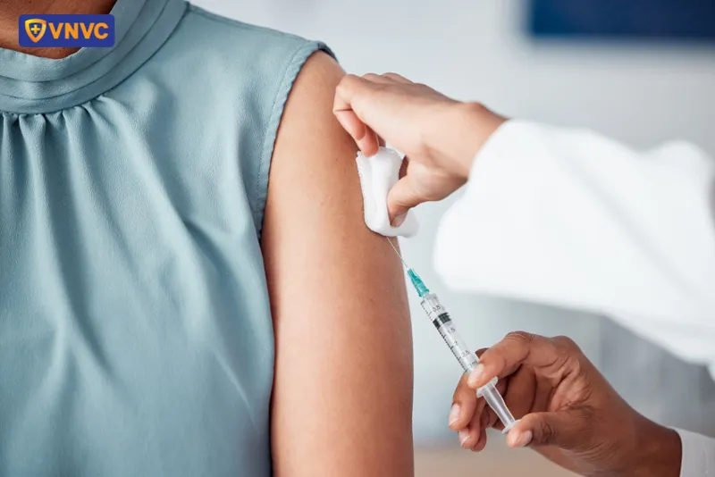 tiêm vaccine phòng dại