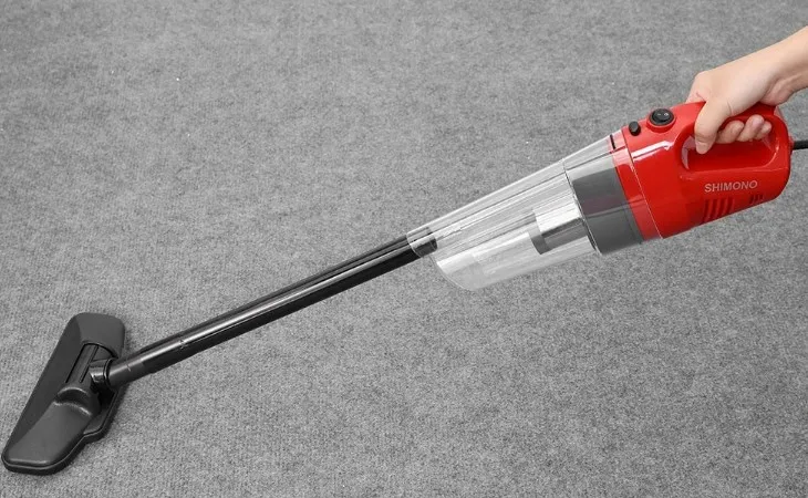 Máy hút bụi cầm tay Shimono SVC1020 hoạt động với công suất 600W cho khả năng hút sạch bụi bẩn, lông thú cưng